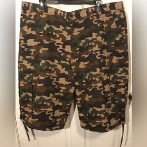 NOIZ PREMIUM JEANS Mens Shorts Camouflage Camo Cargo SIZE 48 Green Brown